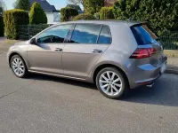 Gebraucht VW Golf VII Highline 150 PS (110 kW) 2015 Grau Limousine