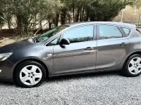 Gebraucht Opel Astra 115 PS (84 kW) 2010 Grau Kleinwagen