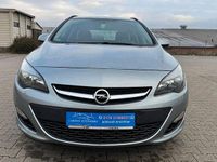 Gebraucht Opel Astra Selection 136 PS (100 kW) 2014 Silber Kombi