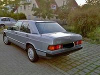 Gebraucht Mercedes 190 122 PS (89 kW) 1983 Blau Limousine