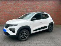 Gebraucht Dacia Spring Comfort Plus 33 kW (45 PS) 2022 Weiß Kleinwagen