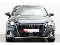 Gebraucht Audi A3 Ambiente 110 PS (80 kW) 2022 Grau Limousine