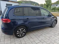Gebraucht VW Touran 150 PS (110 kW) 2019 Blau Van / Kleinbus