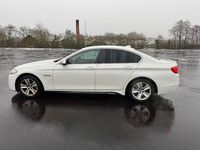 Gebraucht BMW 530 258 PS (189 kW) 2014 Weiß Limousine