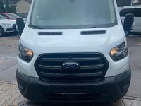 Gebraucht Ford Transit Trend 174 PS (127 kW) 2024 Weiß Limousine