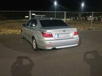 Gebraucht BMW 523 190 PS (139 kW) 2008 Silber Limousine