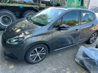 Gebraucht Peugeot 208 Style 82 PS (60 kW) 2017 Grau Kleinwagen