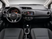 Gebraucht Toyota Yaris 99 PS (72 kW) 2012 Weiß Kleinwagen
