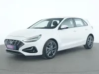 Gebraucht Hyundai i30 160 PS (117 kW) 2023 Atlas white Limousine