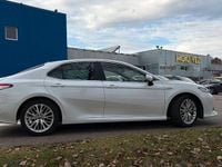 Gebraucht Toyota Camry Luxury 218 PS (160 kW) 2020 Weiß Limousine