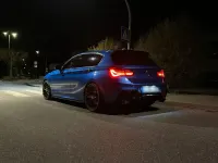 Gebraucht BMW M135 326 PS (239 kW) 2016 Blau Kleinwagen