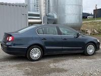 Gebraucht VW Passat 140 PS (102 kW) 2007 Blau Limousine