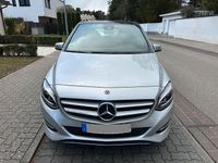 Gebraucht Mercedes B180 122 PS (89 kW) 2018 Silber Van / Kleinbus