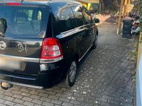 Gebraucht Opel Zafira 140 PS (102 kW) 2012 Schwarz Van / Kleinbus