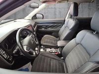 Gebraucht Mitsubishi Outlander P-HEV Basis 135 PS (99 kW) 2020 Rot SUV
