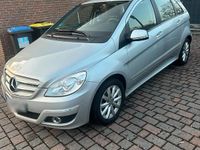 Gebraucht Mercedes B180 75 PS (55 kW) 2009 Grau Van / Kleinbus