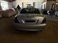 Gebraucht Mercedes SLK280 231 PS (169 kW) 2006 Silber Cabrio