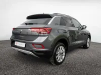 Gebraucht VW T-Roc Life 110 PS (80 kW) 2023 Grau SUV