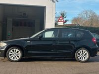 Gebraucht BMW 116 122 PS (89 kW) 2010 Schwarz Kleinwagen