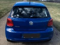 gebraucht VW Polo 1.2 LIFE in blau mit Panorama Schiebedach