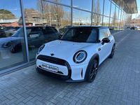 Gebraucht Mini Cooper Classic 136 PS (100 kW) 2023 Nanuq weiss Kleinwagen