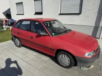 Gebraucht Opel Astra 71 PS (52 kW) 1995 Rot Limousine