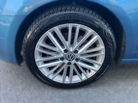 Gebraucht VW Golf Cabriolet Basis 160 PS (117 kW) 2015 Blau Cabrio