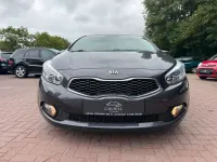 Gebraucht Kia Ceed Edition 7 99 PS (72 kW) 2012 Grau Kleinwagen