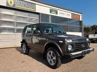 Neu Lada niva 83 PS (61 kW) 2026 Braun SUV