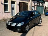 Gebraucht Mercedes B180 116 PS (85 kW) 2011 Schwarz Van / Kleinbus