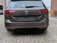 Gebraucht VW Passat Highline 190 PS (139 kW) 2015 Braun Kombi