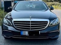Gebraucht Mercedes E220 194 PS (142 kW) 2019 Schwarz Limousine