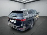 Gebraucht VW Passat 150 PS (110 kW) 2025 Schwarz Kombi