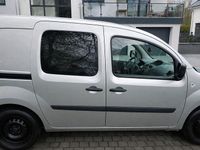 Gebraucht Renault Kangoo 68 PS (50 kW) 2010 Silber Van / Kleinbus