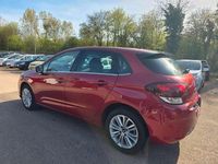 Gebraucht Citroën C4 SELECTION 110 PS (80 kW) 2015 Rot Limousine