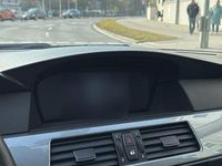 Gebraucht BMW 523 190 PS (139 kW) 2007 Silber Limousine