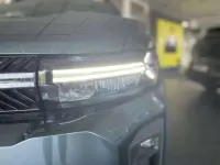 Neu Dacia Bigster Extreme 140 PS (102 kW) 2025 Zedergrün SUV