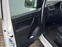 Second-hand VW Caddy 101 CP (74 kW) 2016 Alb Monovolum