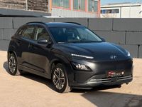 Gebraucht Hyundai Kona Select 100 kW (136 PS) 2022 Schwarz SUV