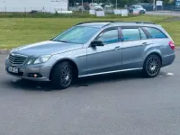 Gebraucht Mercedes E250 204 PS (150 kW) 2010 Grau Kombi