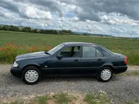 Gebraucht Mercedes C180 122 PS (89 kW) 1997 Grau Limousine