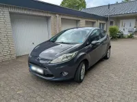Gebraucht Ford Fiesta Trend 75 PS (55 kW) 2012 Grau Kleinwagen