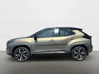Gebraucht Toyota Yaris Cross Edition 116 PS (85 kW) 2022 6x1)/ black (202) (braun SUV