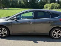 Gebraucht Ford Focus Titanium 125 PS (91 kW) 2015 Grau Limousine