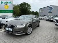Gebraucht Audi A3 Ambiente 125 PS (91 kW) 2015 Grau Limousine