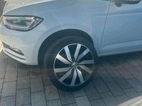 Gebraucht VW Touran Highline 190 PS (139 kW) 2017 Weiß Van / Kleinbus