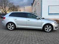 Gebraucht Audi A3 Attraction 105 PS (77 kW) 2012 Eissilber metallic Kleinwagen