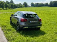Gebraucht Mercedes GLA180 Urban 122 PS (89 kW) 2017 Grau SUV