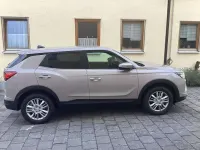 Neu KGM Korando 163 PS (119 kW) 2026 Beige SUV