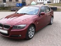 Gebraucht BMW 320 170 PS (125 kW) 2011 Rot Limousine